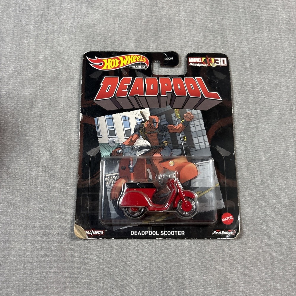 Hot Wheels Marvel Deadpool Scooter Red 2022 Diecast 1:64 Scale GRL78 DMC55